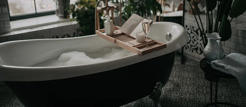 Full Bed Bathtub Replacement in Milton, ON
